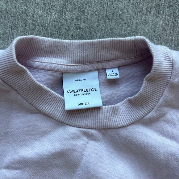 Aritzia Sweatfleece Cozy Fleece Cropped Sweater - Picture 2 of 4